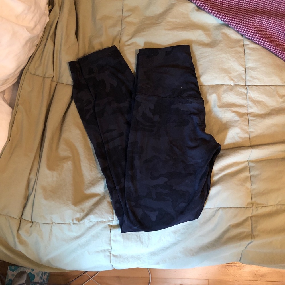 lululemon incognito gray multi camo aligns - Picture 2 of 3